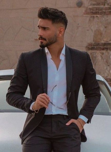 CLΞИZ UNISEX BEAUTY SALON AND BRIDAL MAKEOVER KANNUR